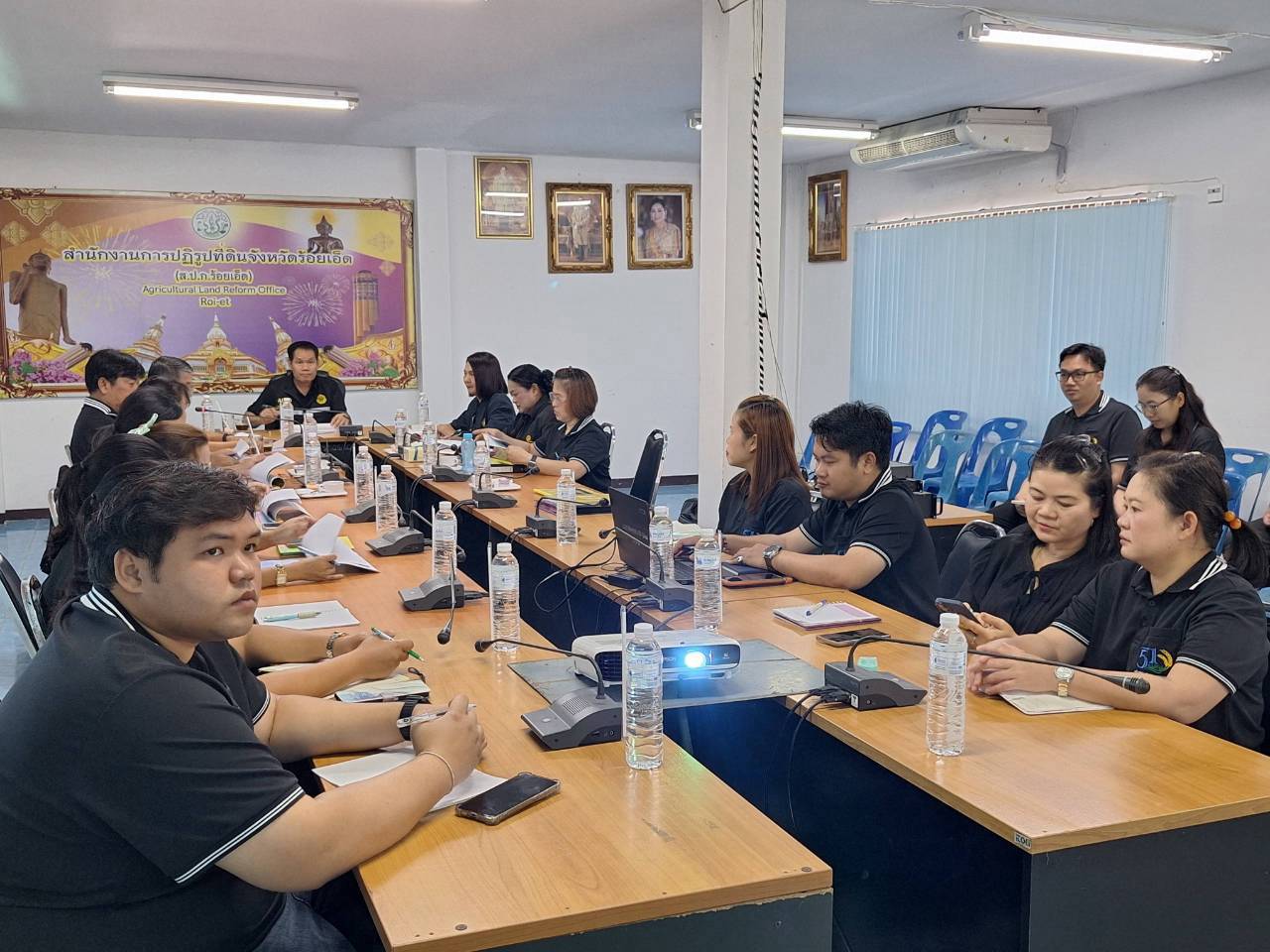 title - ผู้ตรวจราชการ ส.ป.ก. ลงพื้นที่จังหวัดร้อยเอ็ด และจังหวัดกาฬสินธุ์ ประชุมตรวจราชการและติดตามความก้าวหน้าผลการดำเนินงาน รอบที่ 2 